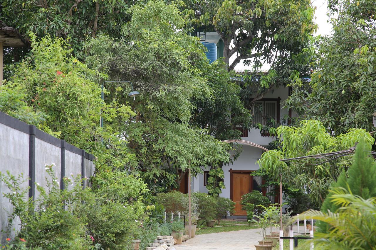 The Yala City Guest House Tissamaharama Extérieur photo